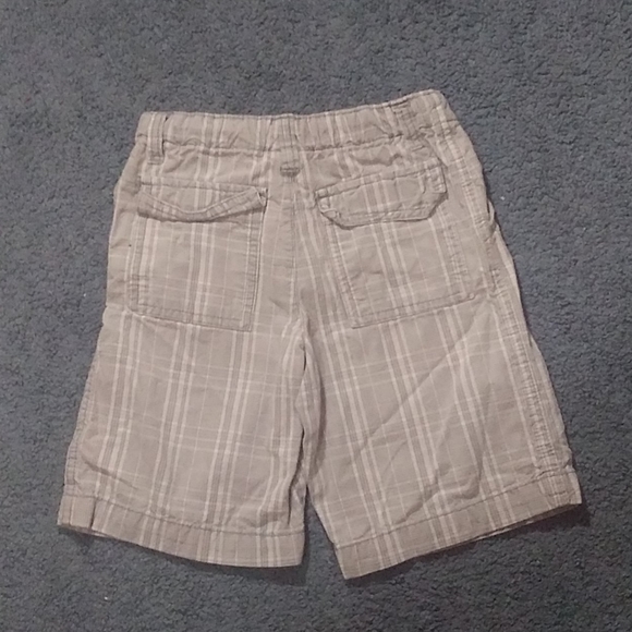 Boy's grey formal shorts - Picture 3 of 5